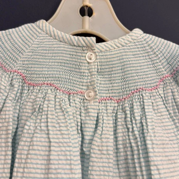 Classic Whimsy Smocked Dress 12M Blue White Seersucker Floral Embroidered - Picture 7 of 8